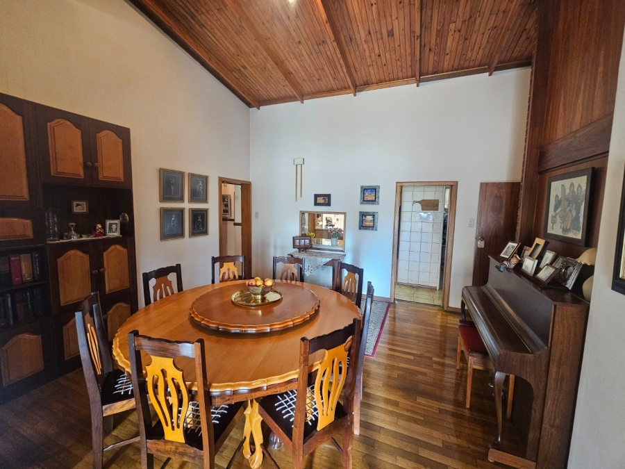 5 Bedroom Property for Sale in Panorama Free State